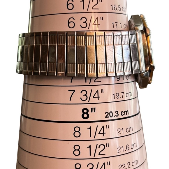 Wenger Vintage 2000 Swiss Army SMT Design Silver Gold tones Unisex Watch Working - Picture 10 of 10